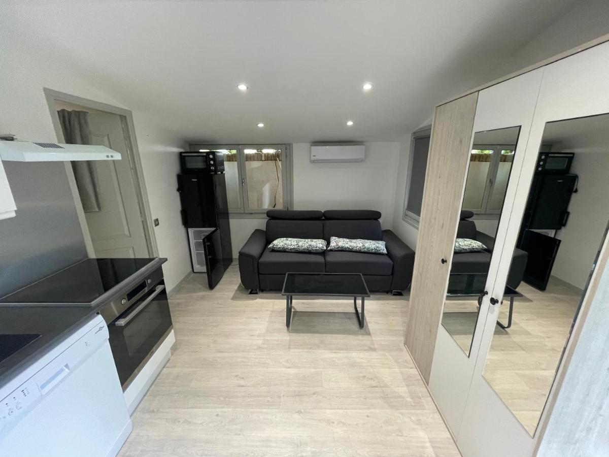 Chalet De Jardin Apartment Marseille Bagian luar foto